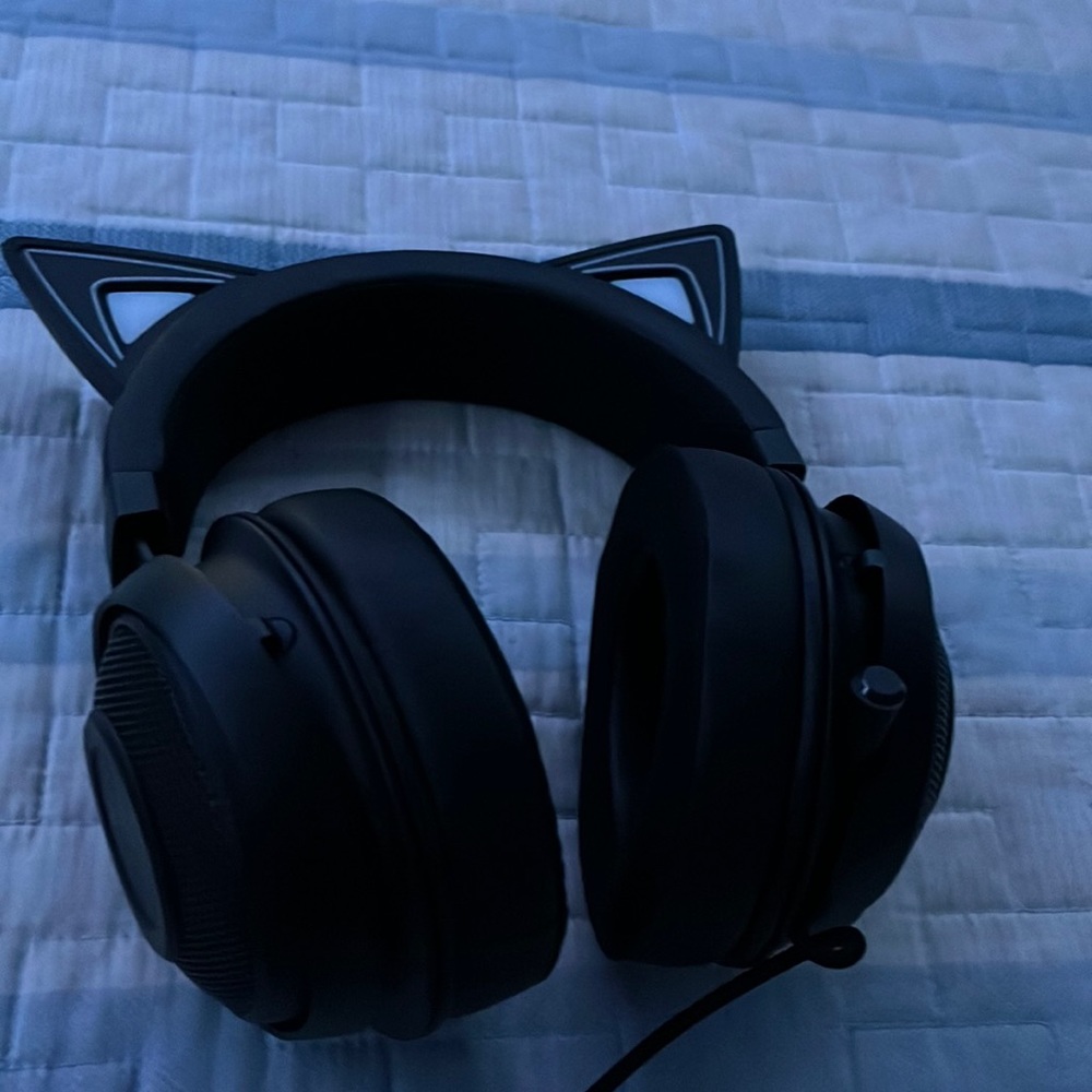 Razer kraken kitty cat ear headphones
